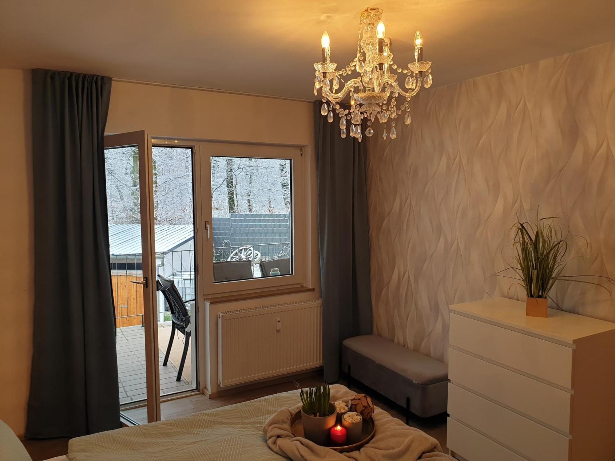 Fewo Winter In Der Villa Waldrand Mit Zwei Balkonen Bad Wunnenberg Luaran gambar
